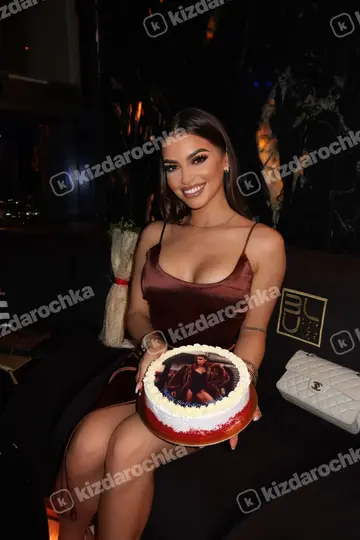 Ариана студентка, 23 года, Алматы