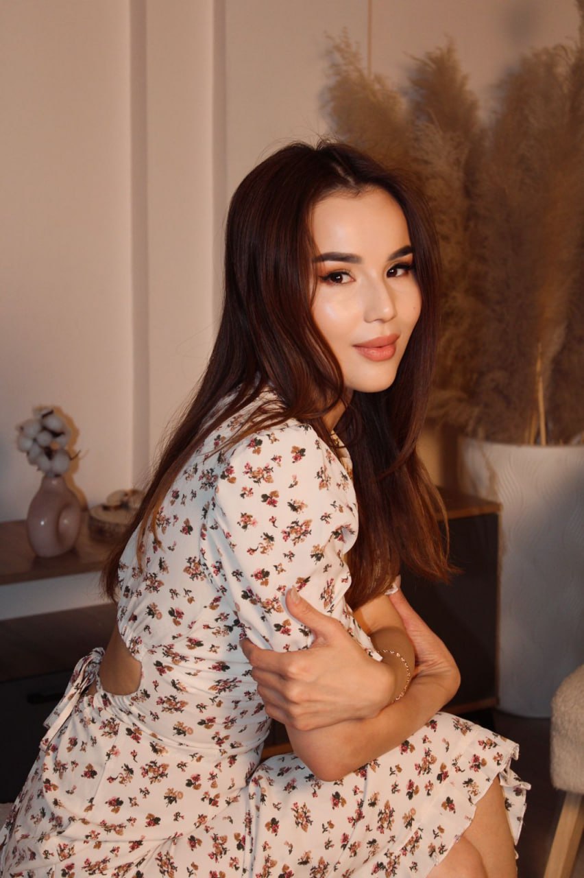 Эскортница Авери, возраст – 25, вес 49, размер груди – 1