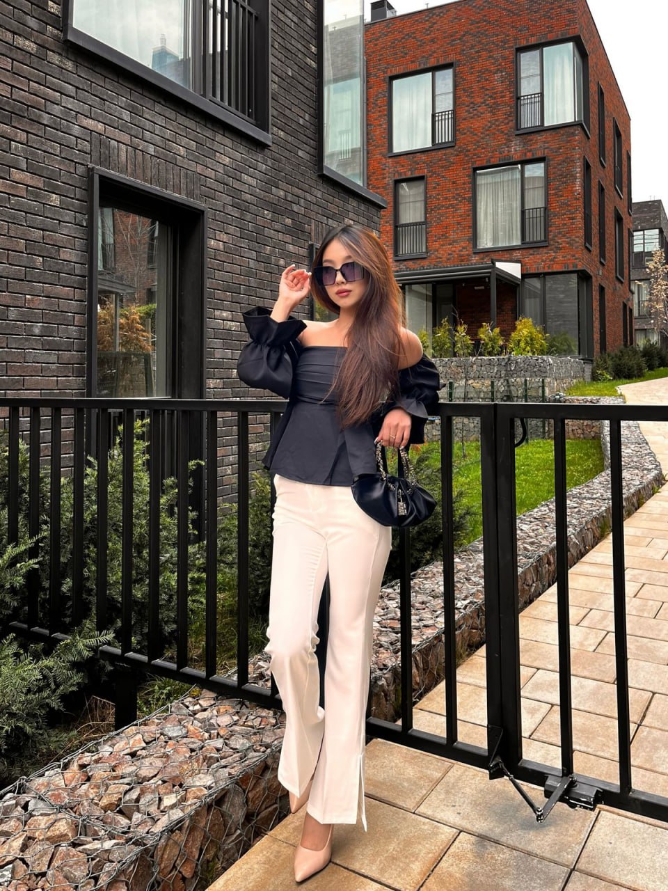 Эскортница Гулим, возраст – 21, вес 55, размер груди – 2