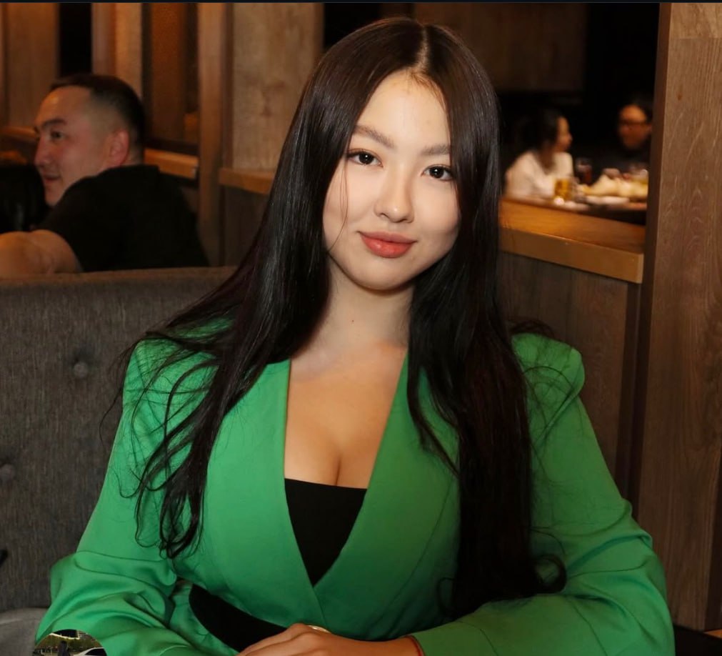 Эскортница Селим, возраст – 18, вес 60, размер груди – 2