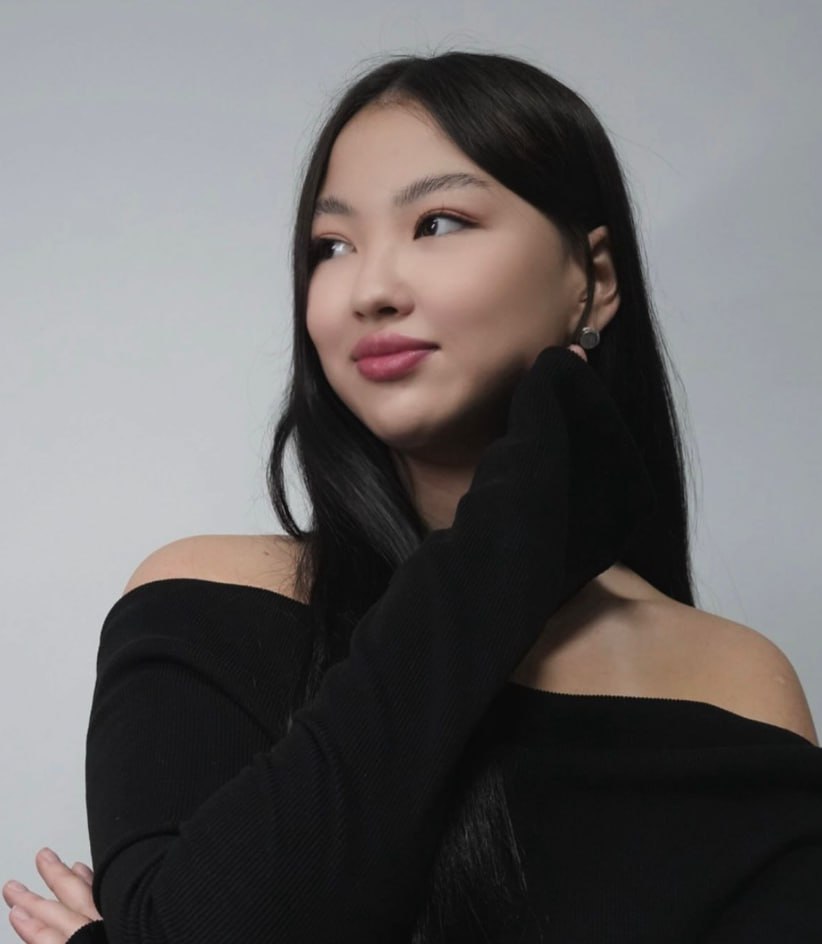 Эскортница Селим, возраст – 18, вес 60, размер груди – 2