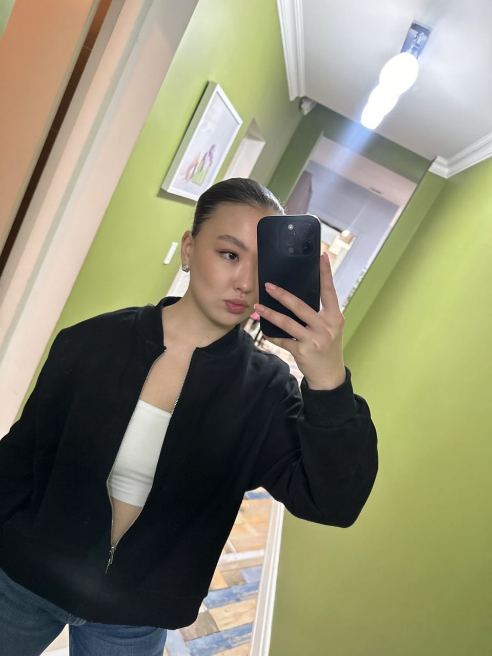 Эскортница Селим, возраст – 18, вес 60, размер груди – 2