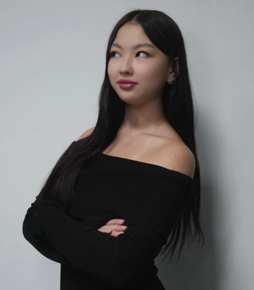 Эскортница Селим, возраст – 18, вес 60, размер груди – 2