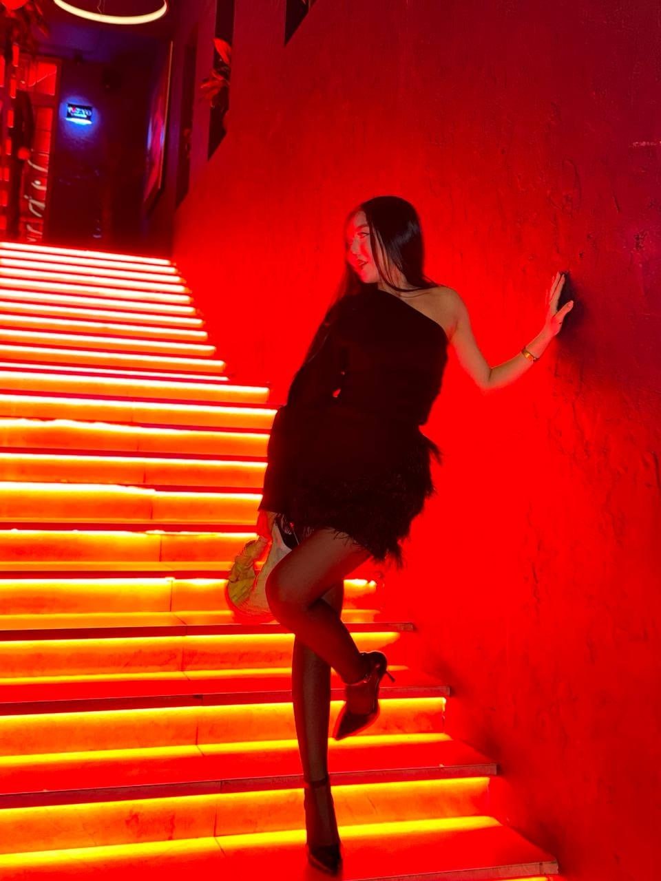 Эскортница Камилла, возраст – 21, вес 50, размер груди – 2