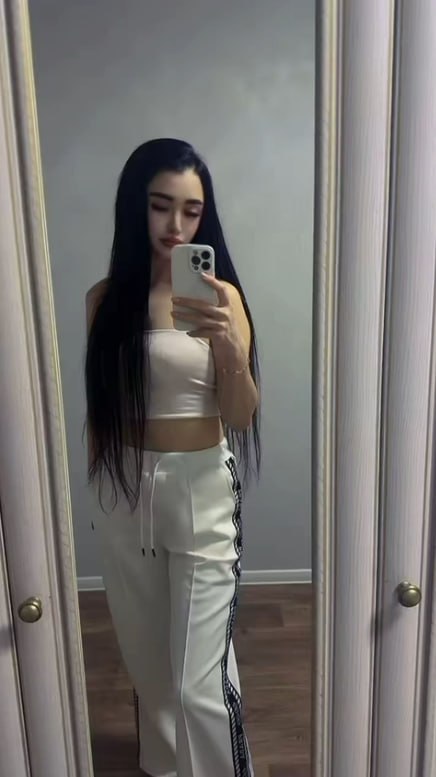 Эскортница Асель, возраст – 30, вес 55, размер груди – 2