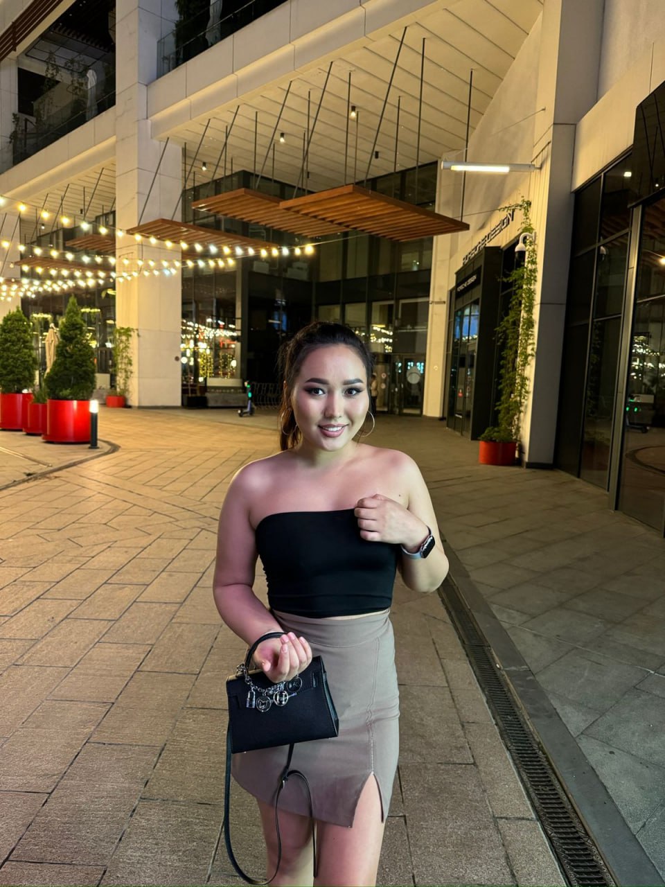 Эскортница Айда, возраст – 23, вес 61, размер груди – 2