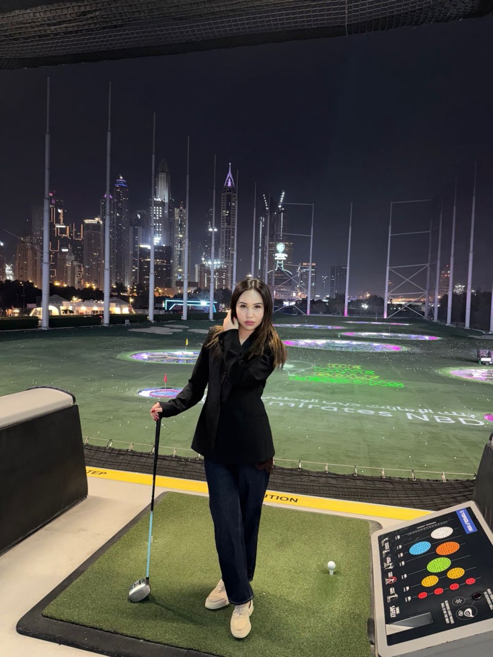 Эскортница Мони , возраст – 19, вес 54, размер груди – 2