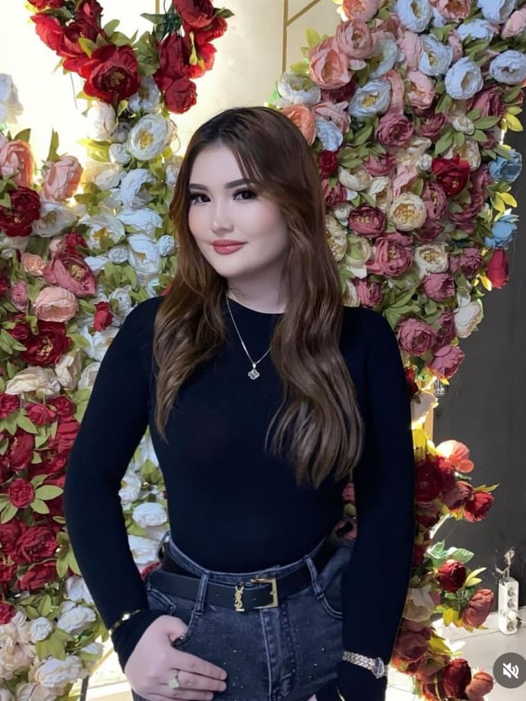 Эскортница Аяна, возраст – 20, вес 165, размер груди – 2