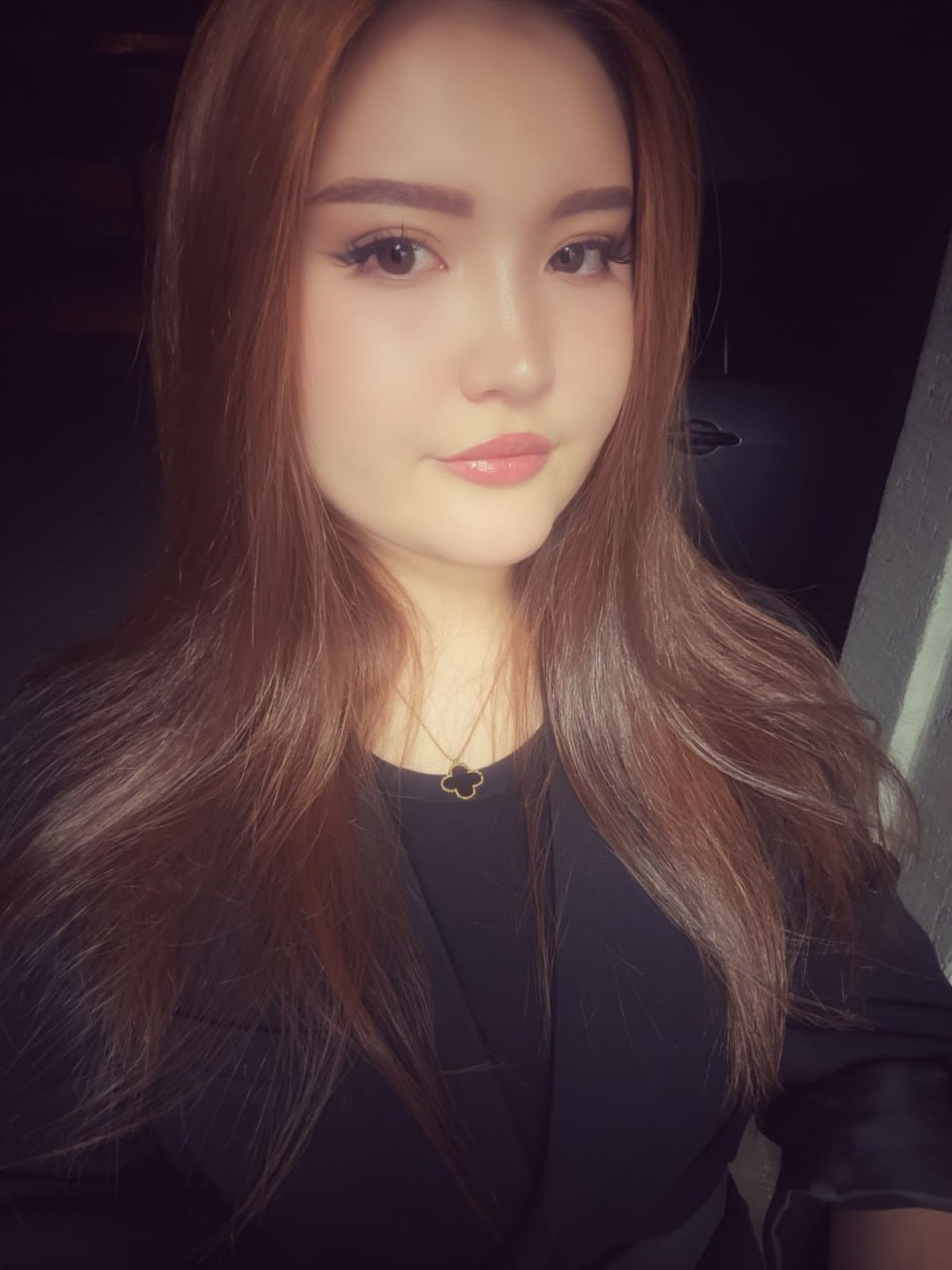 Эскортница Аяна, возраст – 20, вес 165, размер груди – 2