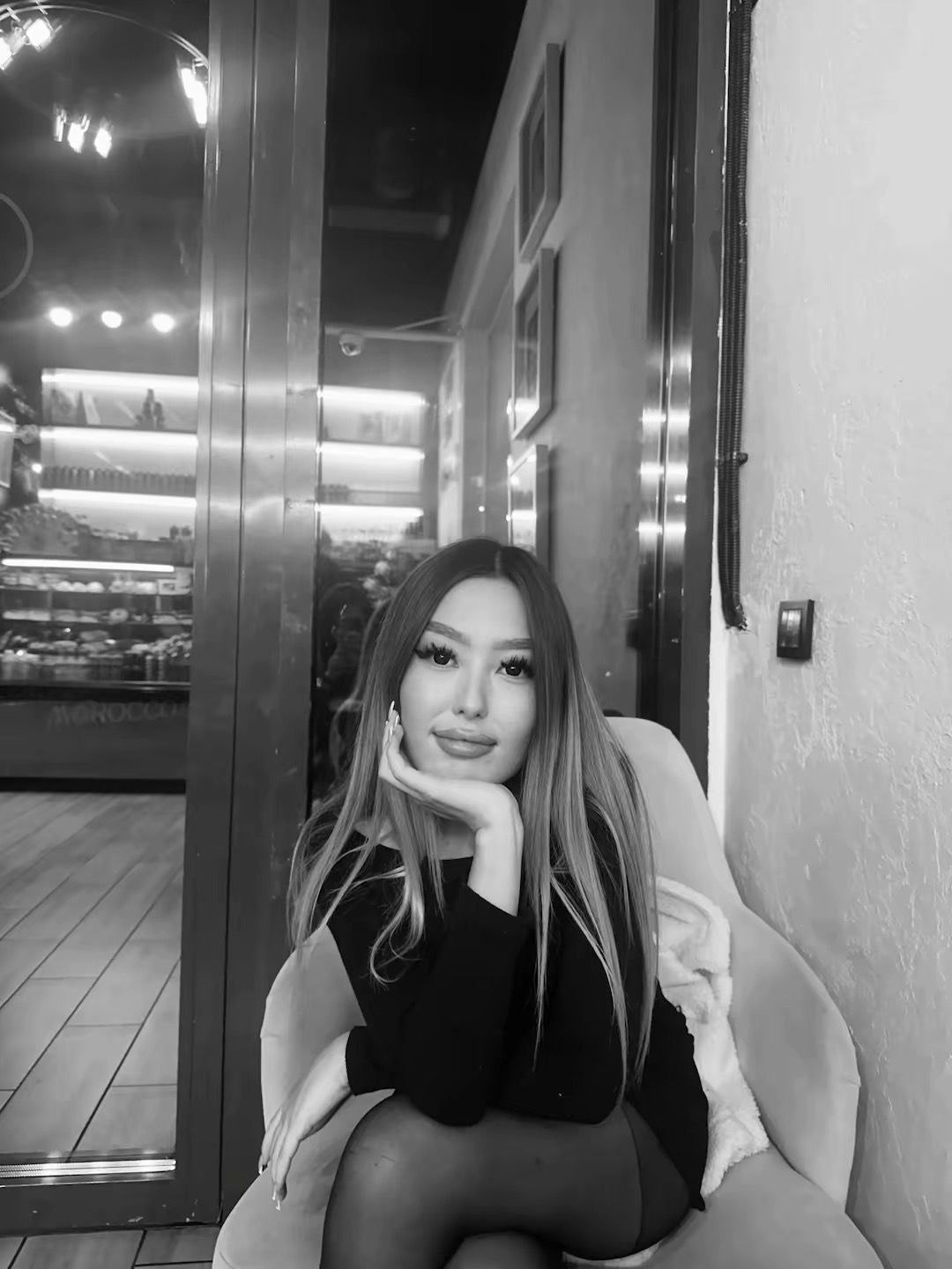 Эскортница Нелли , возраст – 21, вес 55, размер груди – 1