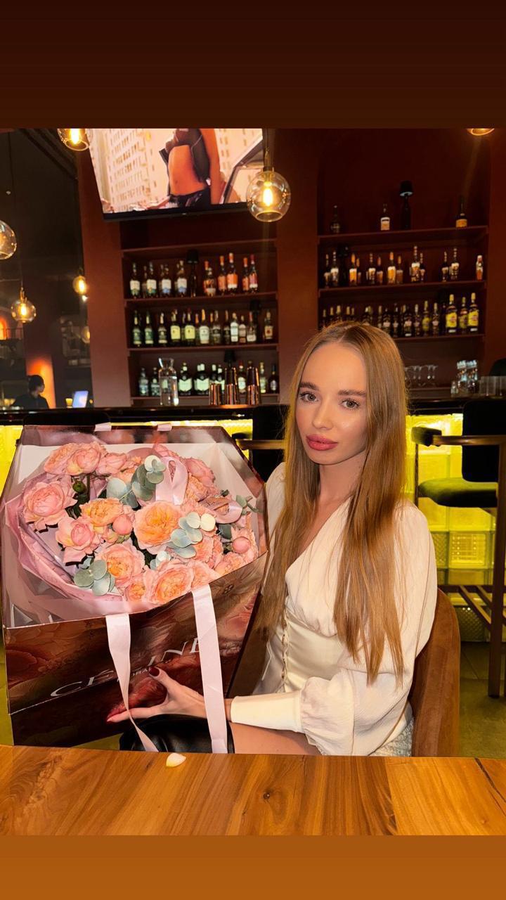 Эскортница Ева, возраст – 25, вес 50, размер груди – 2