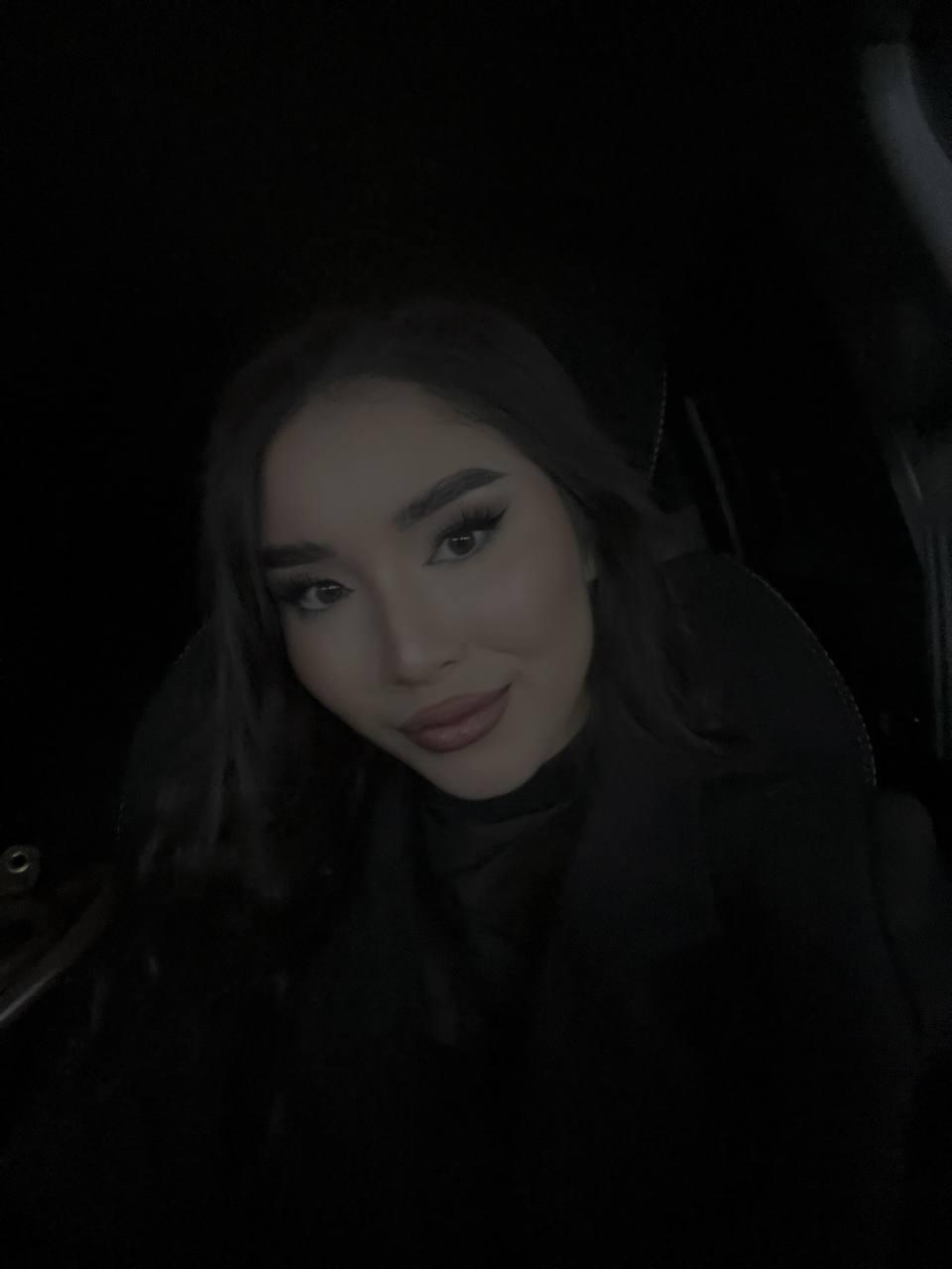 Эскортница Алена, возраст – 20, вес 43, размер груди – 2