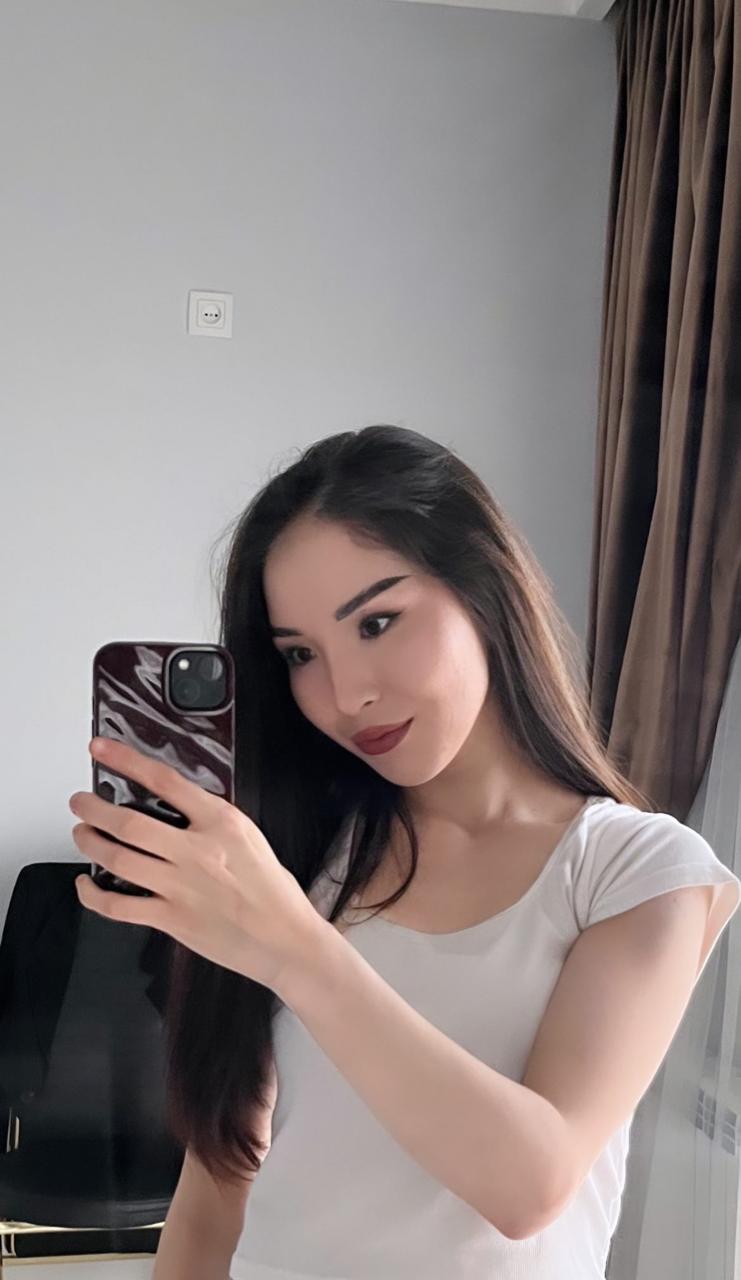 Эскортница Алена, возраст – 20, вес 43, размер груди – 2