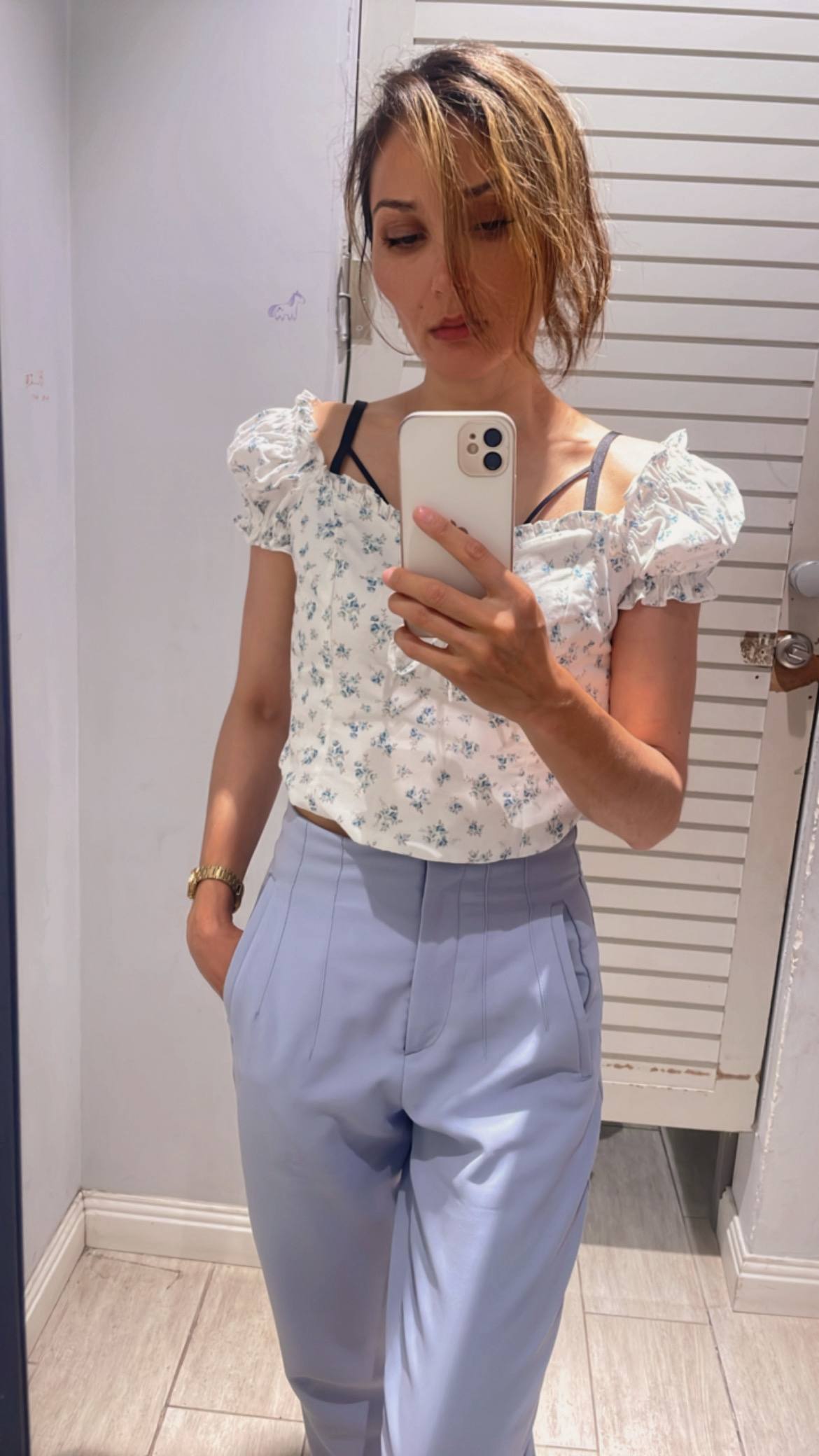 Эскортница  Асу, возраст – 39, вес 53, размер груди – 2