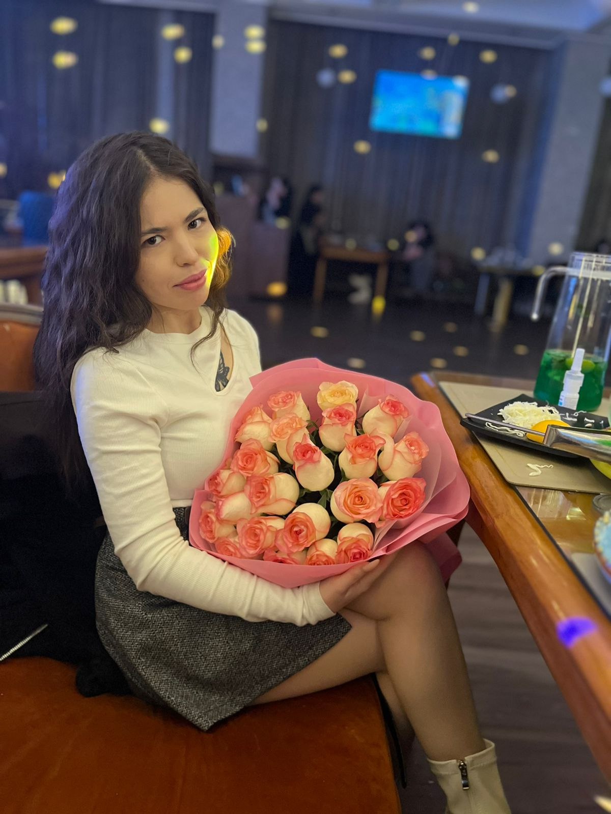 Эскортница Аруна, возраст – 24, вес 40, размер груди – 2