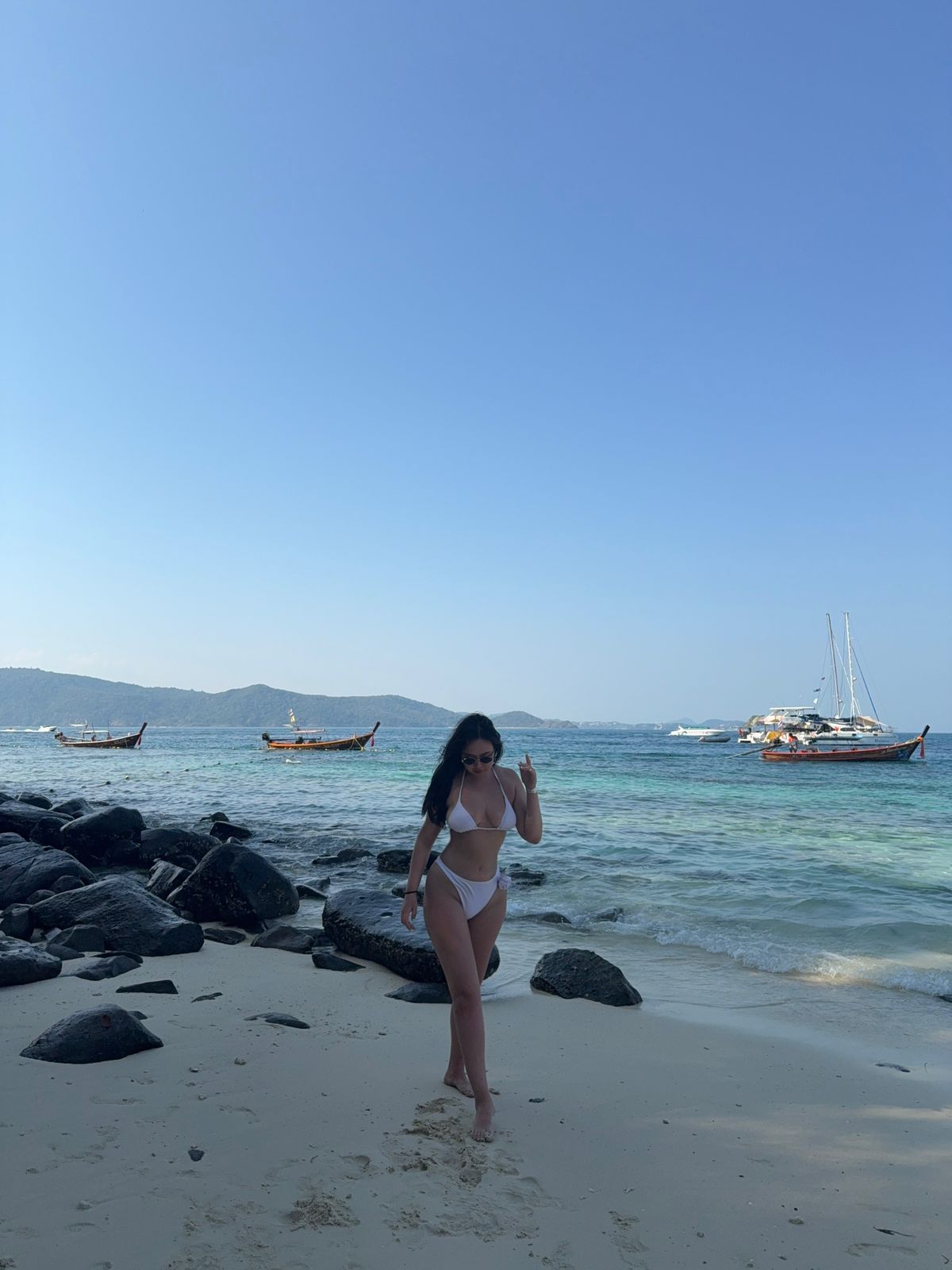 Эскортница Дана, возраст – 20, вес 69, размер груди – 3